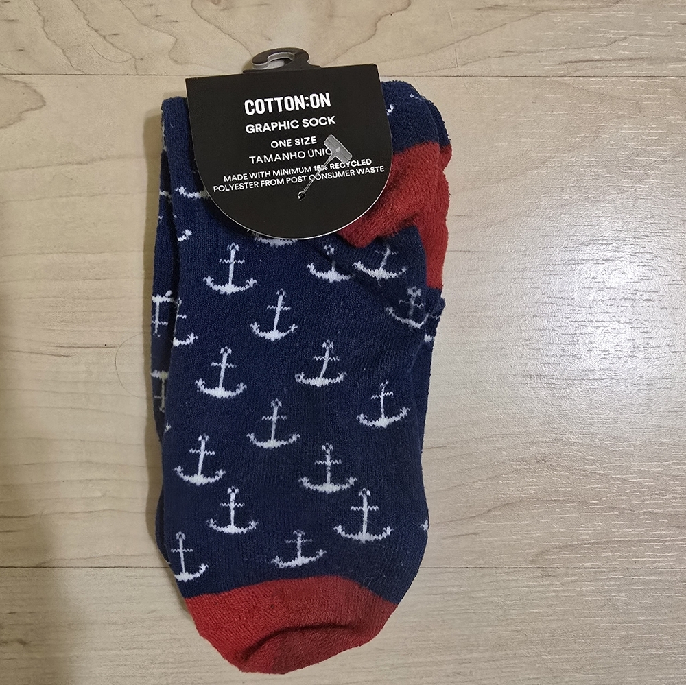 Cotton On Men's Blue and Red Anchor Socks